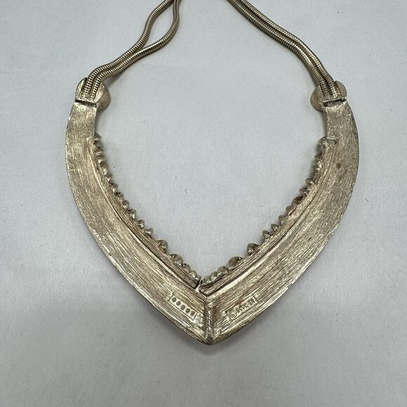 Vintage Boucher Choker Style Necklace Brutalist White Enamel Gold Tone FLAWED - Picture 5 of 16